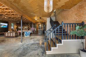110 W Main Street - Photo 10