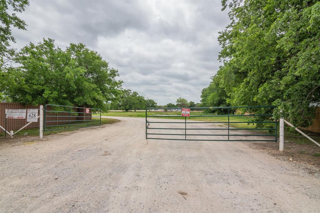 622 Mansfield Road - Photo 1
