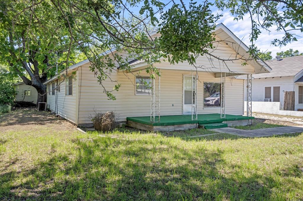 720 N Seaman Street - Photo 1