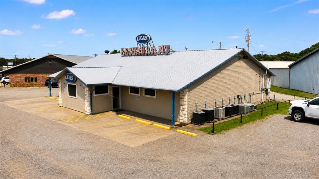701 N Crossroads - Photo 2