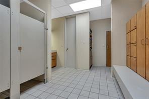 400 W Houston - Photo 17