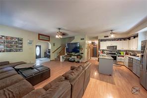 114 Lakeway Lane - Photo 4