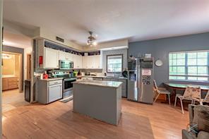 114 Lakeway Lane - Photo 8