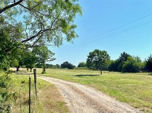 299 Private Road 1452 - Photo 2