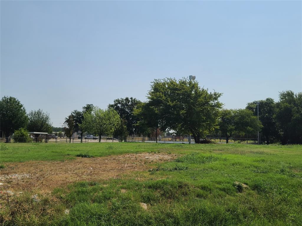 3020 Claibourne Boulevard - Photo 1