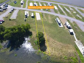 5086 Waterfront Road - Photo 2