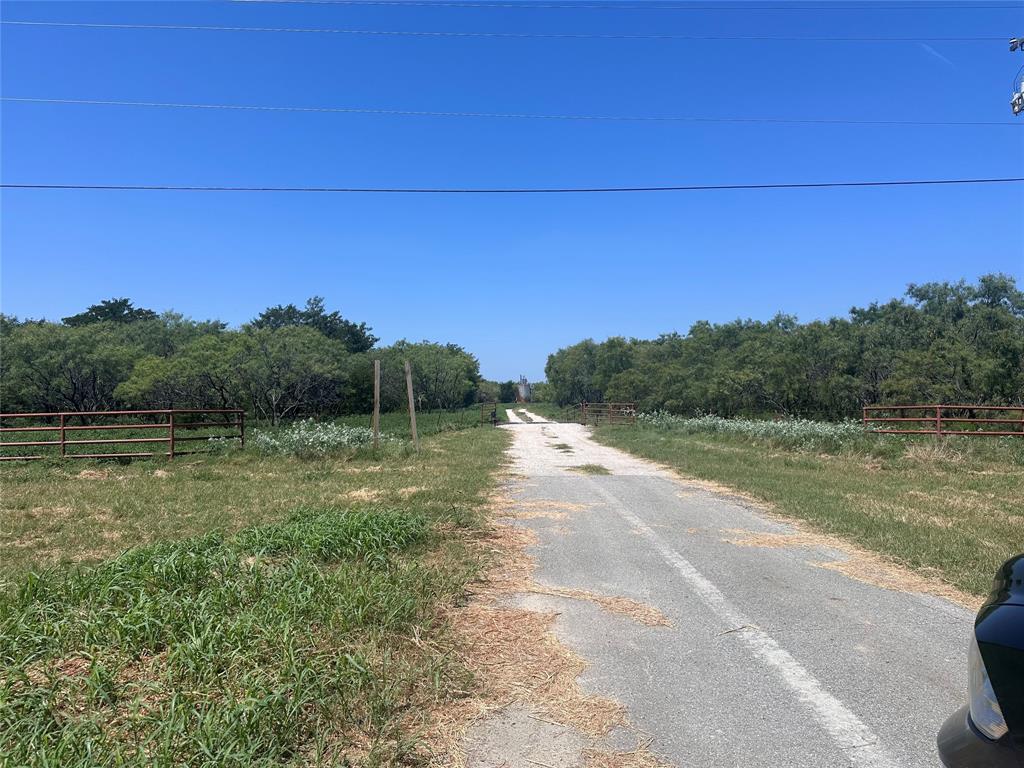 6935 N Fm 1417 - Photo 1