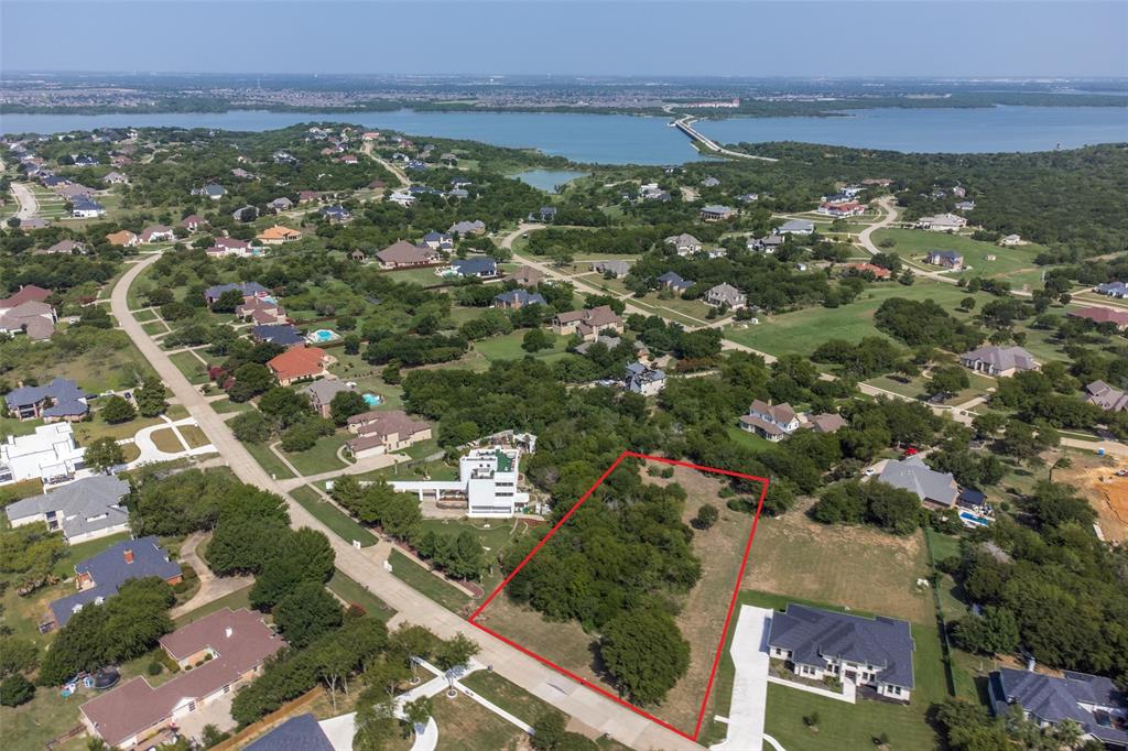 2837 S Lakeview Drive - Photo 1