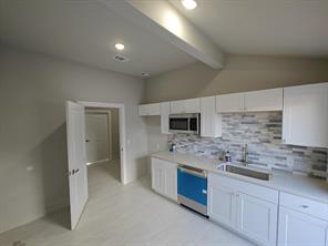 7010 Ash Street - Photo 16