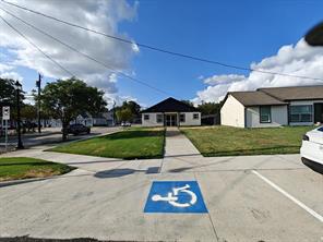 7010 Ash Street - Photo 2