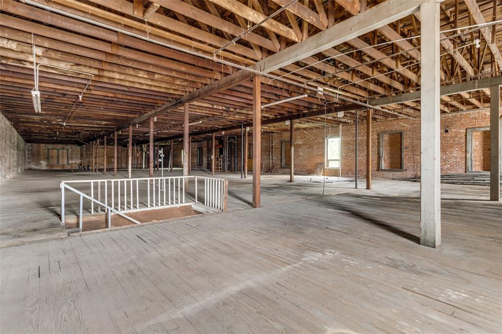 114 N Houston Avenue - Photo 7