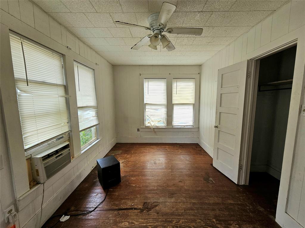 704 S 2nd Street - Photo 3
