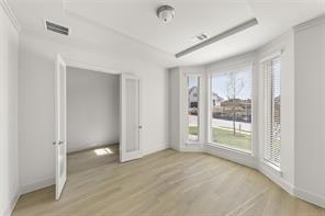 981 Stanford Lane - Photo 4
