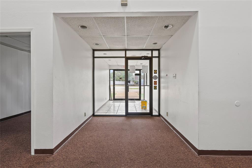 4915 Gus Thomasson Road - Photo 4