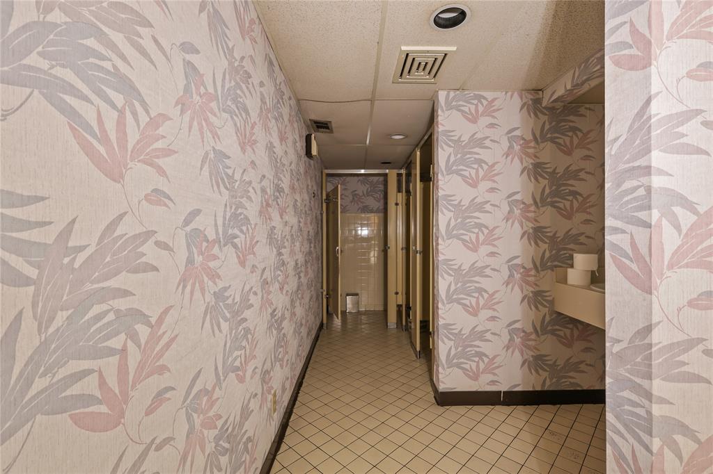 4915 Gus Thomasson Road - Photo 9