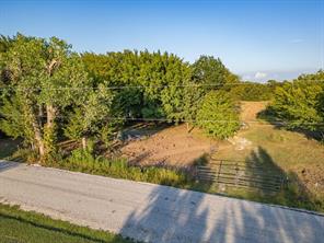 453 County Road 3383 - Photo 2