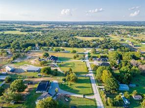 453 County Road 3383 - Photo 3