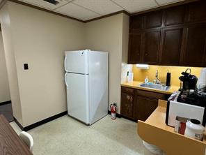 200 E Amherst - Photo 25