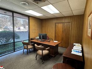 200 E Amherst - Photo 37