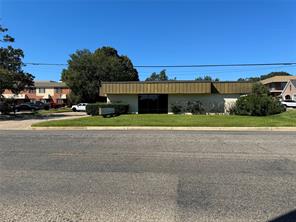 200 E Amherst - Photo 4