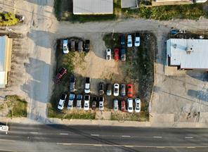 618 W Walker Street - Photo 2