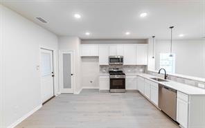 2408 Hollyhill Way - Photo 6