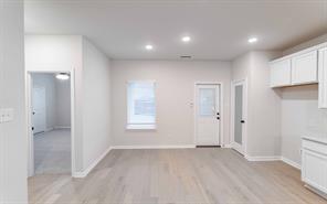2408 Hollyhill Way - Photo 7