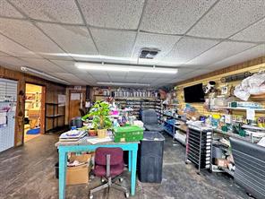 407 E Tyler Street - Photo 12