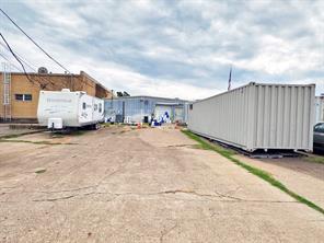 407 E Tyler Street - Photo 15
