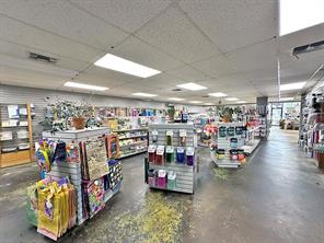 407 E Tyler Street - Photo 4