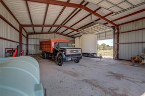 4183 County Rd 2596 - Photo 23