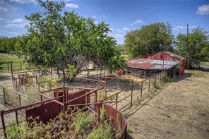 4183 County Rd 2596 - Photo 27