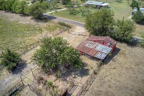 4183 County Rd 2596 - Photo 28