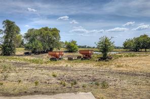 4183 County Rd 2596 - Photo 30