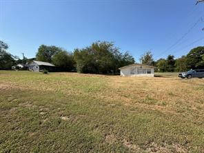 511 W W M Watson - Photo 2