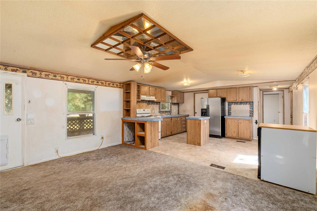 7000 N FM 585 - Photo 10