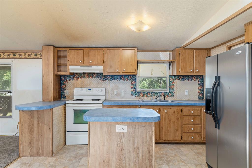 7000 N FM 585 - Photo 15