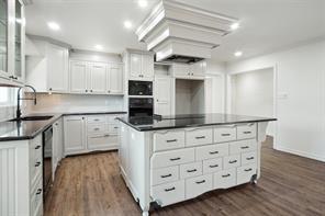 900 Roberts Street - Photo 10