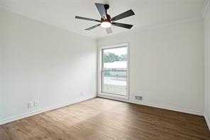 900 Roberts Street - Photo 21
