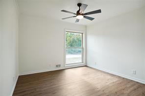 900 Roberts Street - Photo 22