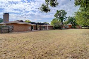 900 Roberts Street - Photo 28