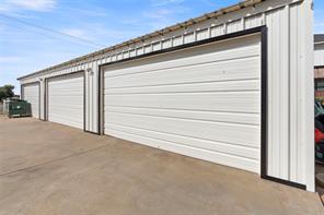 5528 FM933 - Photo 13