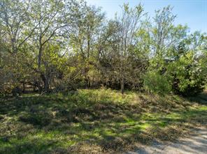 17134 Woodlawn Drive - Photo 3