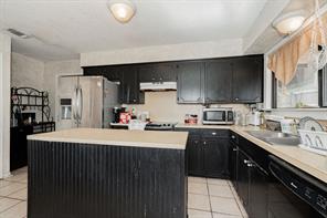 1802 Westgate Drive - Photo 10