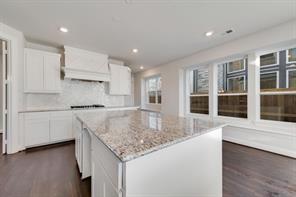 2438 Meridian Place - Photo 16