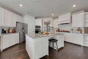 2438 Meridian Place - Photo 4