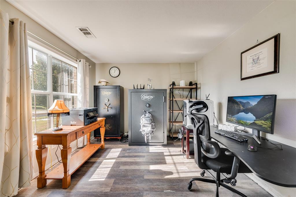 8933 Tucker Street - Photo 11