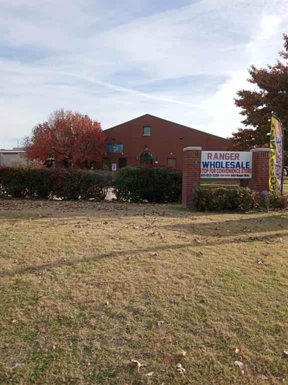 2101 E Randol Mill Road - Photo 3
