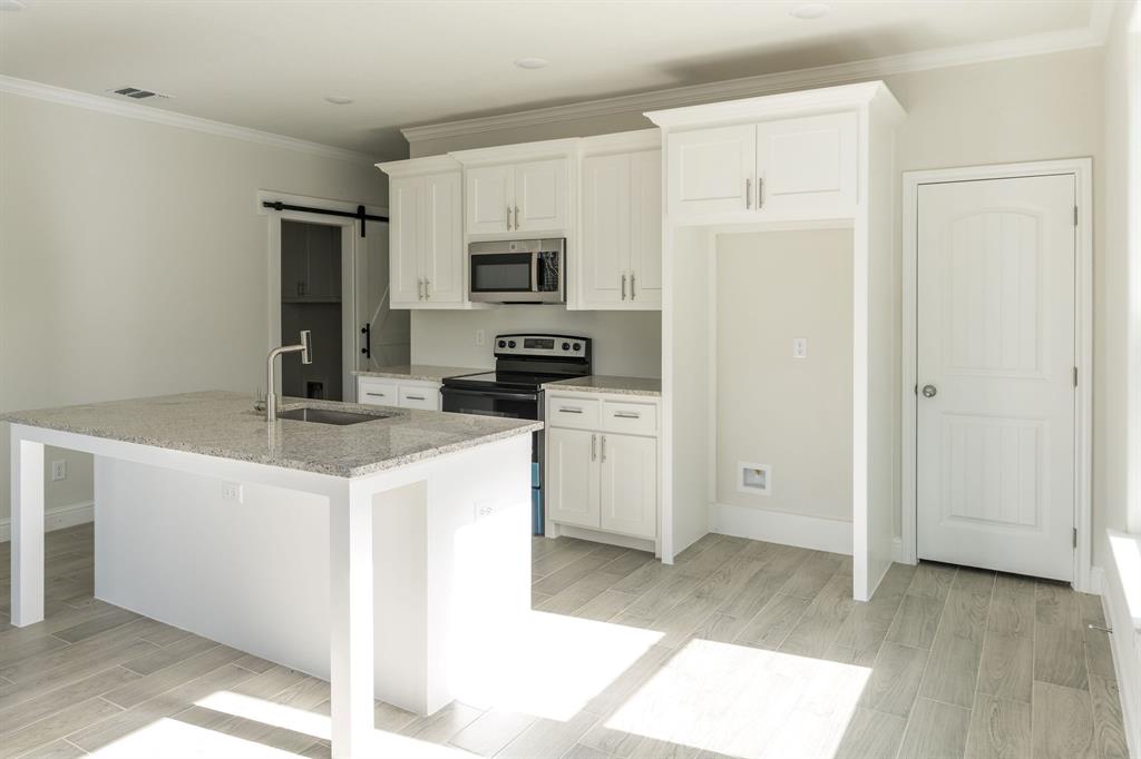 5829 Black Pine Circle - Photo 5