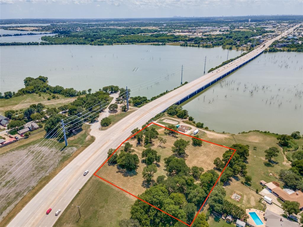 6851 Lakeview Parkway - Photo 1